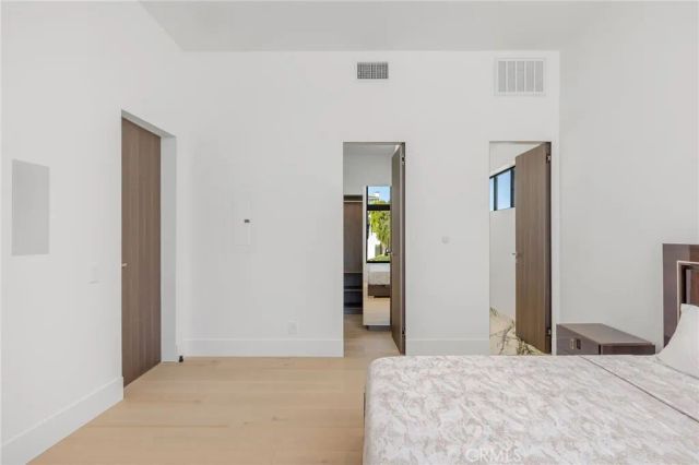 4 Geneve, Newport Beach, CA 92660