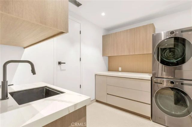 4 Geneve, Newport Beach, CA 92660