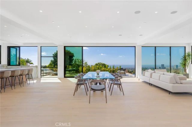 4 Geneve, Newport Beach, CA 92660