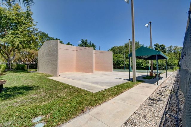 4644 N Carambola Circle N 2725, Coconut Creek, FL 33066