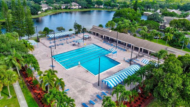 4644 N Carambola Circle N 2725, Coconut Creek, FL 33066