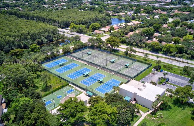 4644 N Carambola Circle N 2725, Coconut Creek, FL 33066