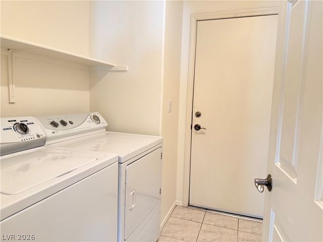 230 Misty Garden Street, Henderson, NV 89012