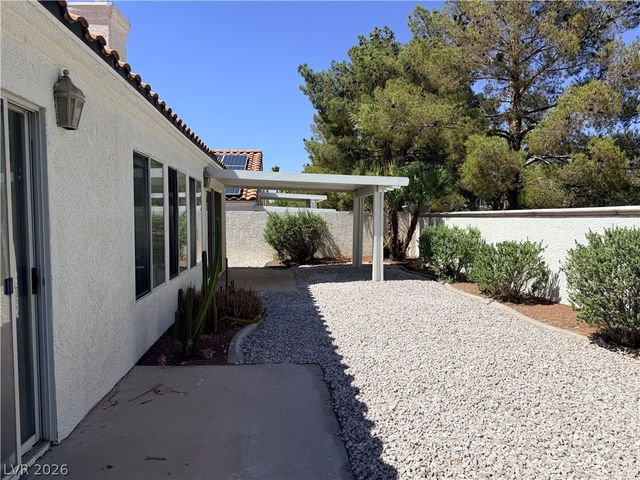 230 Misty Garden Street, Henderson, NV 89012