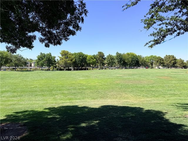 230 Misty Garden Street, Henderson, NV 89012
