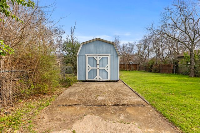 8910 San Leandro Drive, Dallas, TX 75218