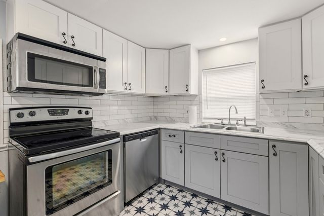 8910 San Leandro Drive, Dallas, TX 75218