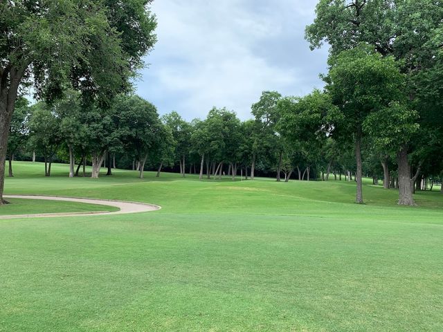 8910 San Leandro Drive, Dallas, TX 75218