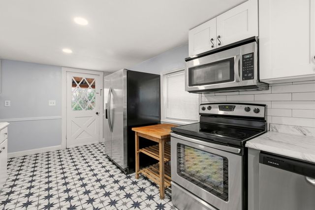 8910 San Leandro Drive, Dallas, TX 75218