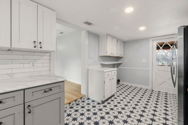 8910 San Leandro Drive, Dallas, TX 75218