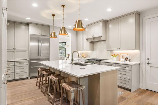 3008 W 50th ST, Austin, TX 78731