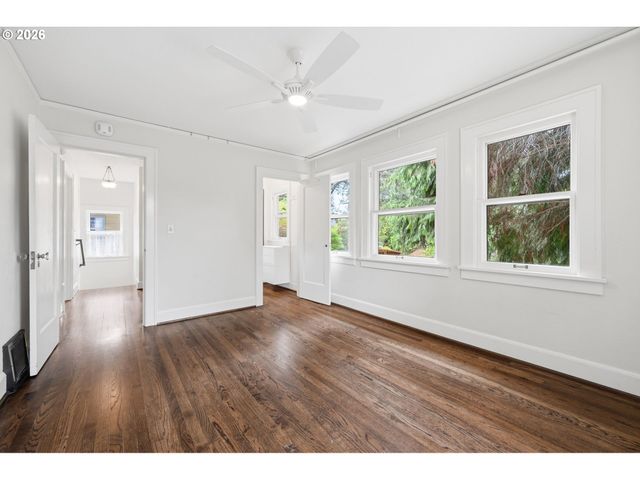2241 Ne 33RD Ave, Portland, OR 97212
