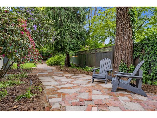 2241 Ne 33RD Ave, Portland, OR 97212