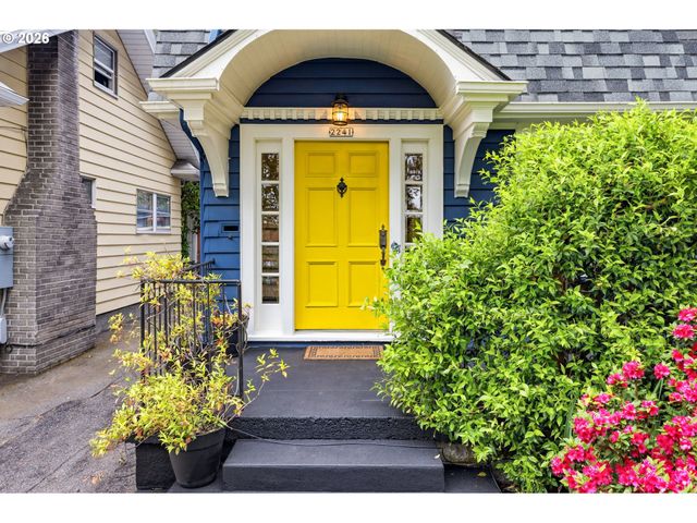2241 Ne 33RD Ave, Portland, OR 97212
