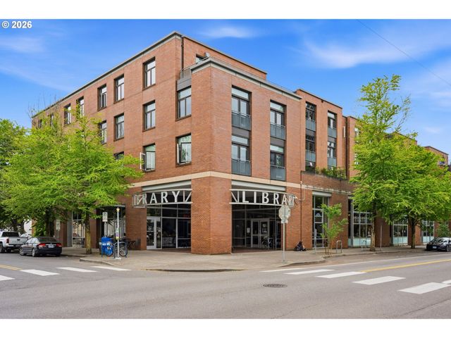 2241 Ne 33RD Ave, Portland, OR 97212