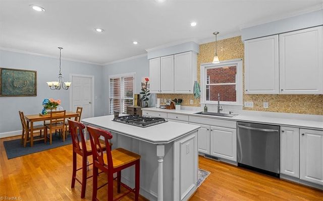 14 Checkerberry Square, Greensboro, NC 27455