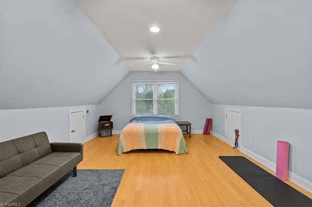 14 Checkerberry Square, Greensboro, NC 27455