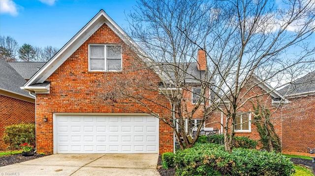 14 Checkerberry Square, Greensboro, NC 27455