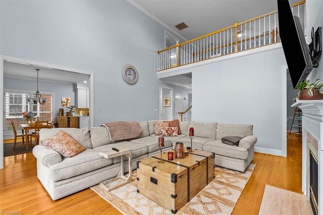 14 Checkerberry Square, Greensboro, NC 27455