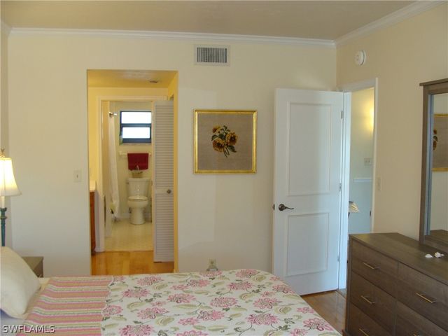 807 River Point DR 201D, Naples, FL 34102