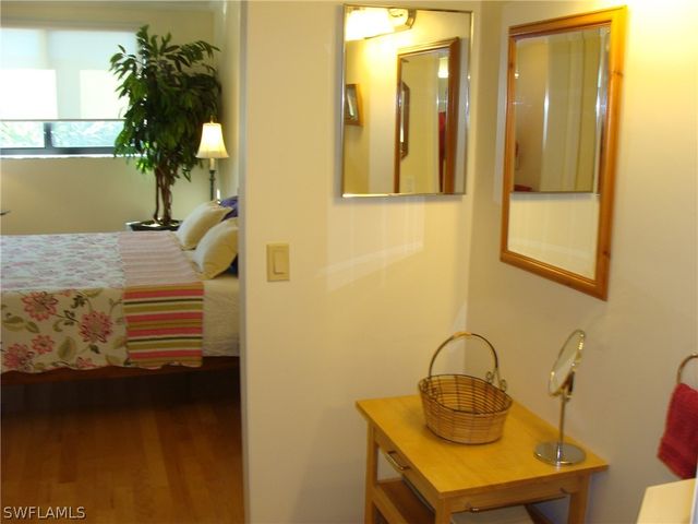 807 River Point DR 201D, Naples, FL 34102