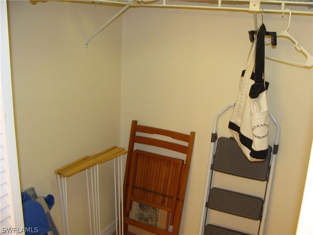 807 River Point DR 201D, Naples, FL 34102