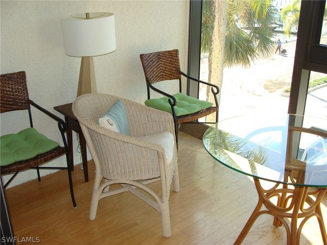 807 River Point DR 201D, Naples, FL 34102