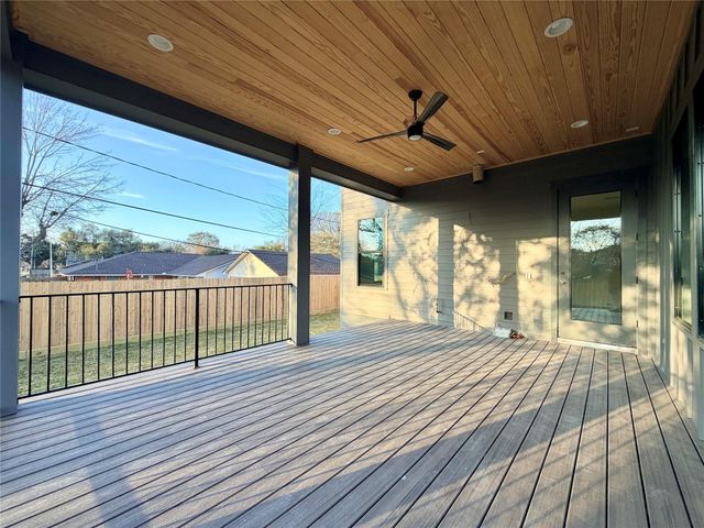 2203 Cheshire Lane, Houston, TX 77018