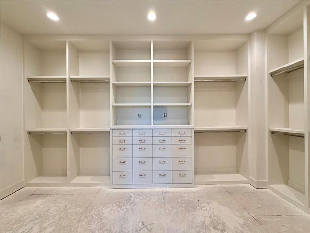 2203 Cheshire Lane, Houston, TX 77018