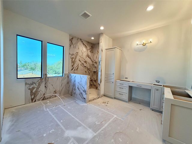 2203 Cheshire Lane, Houston, TX 77018