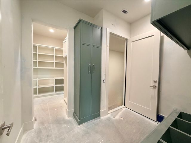 2203 Cheshire Lane, Houston, TX 77018