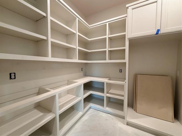 2203 Cheshire Lane, Houston, TX 77018