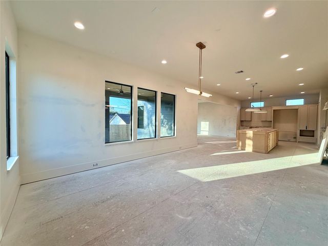 2203 Cheshire Lane, Houston, TX 77018