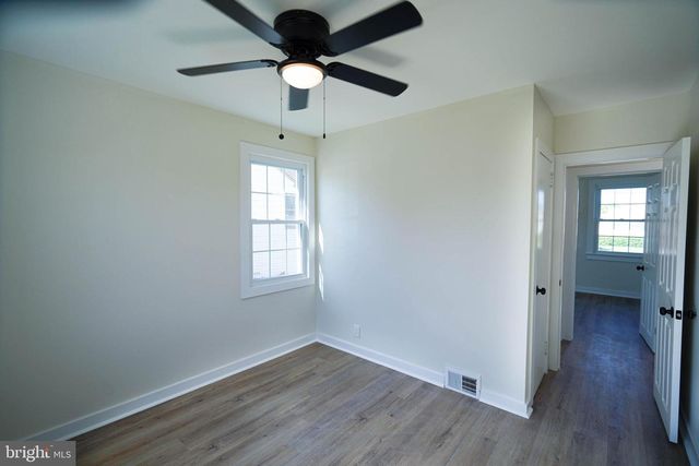 310 SWARTHMORE AVE, Folsom, PA 19033