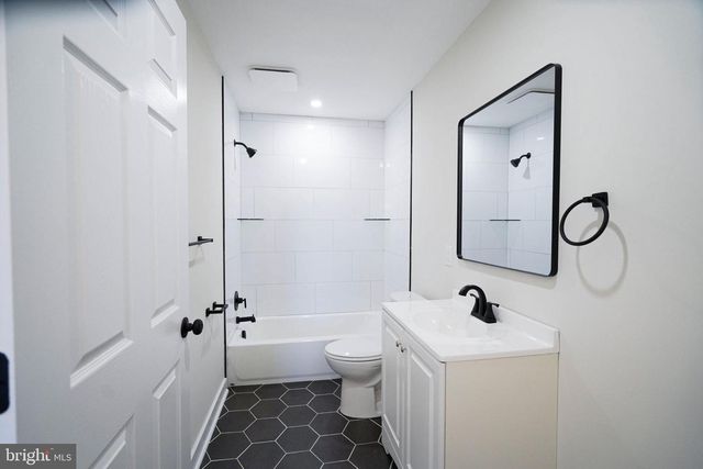 310 SWARTHMORE AVE, Folsom, PA 19033