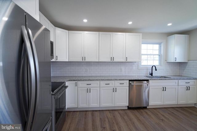 310 SWARTHMORE AVE, Folsom, PA 19033