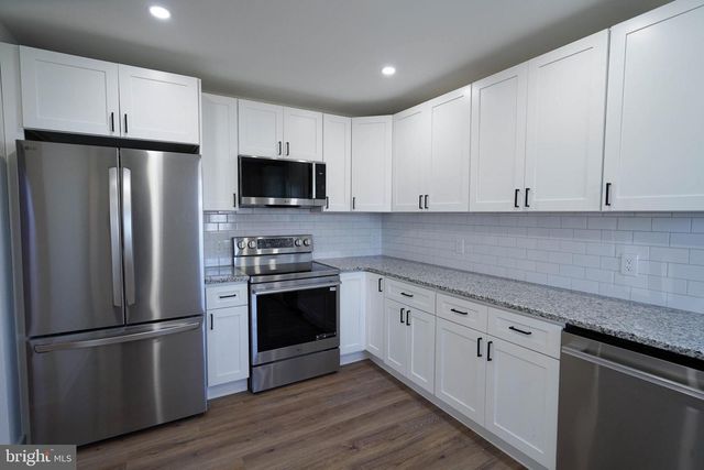 310 SWARTHMORE AVE, Folsom, PA 19033