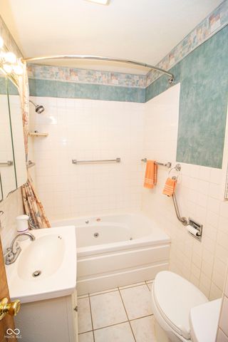513 E Howard Avenue, Arcadia, IN 46030