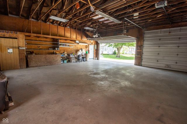 513 E Howard Avenue, Arcadia, IN 46030