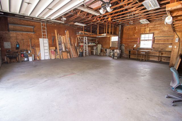 513 E Howard Avenue, Arcadia, IN 46030
