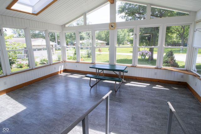 513 E Howard Avenue, Arcadia, IN 46030