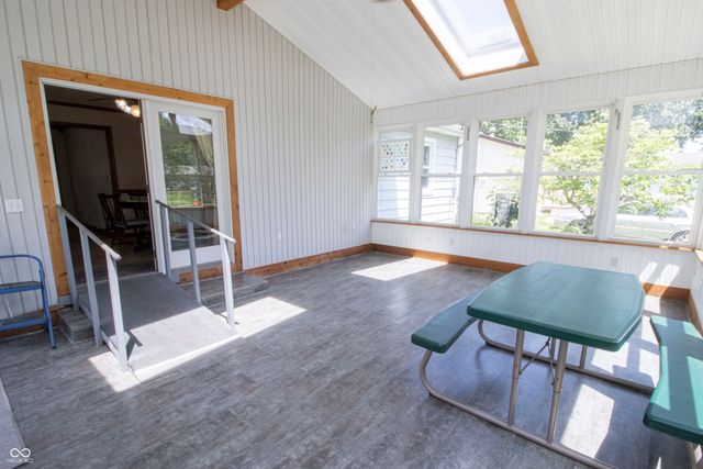 513 E Howard Avenue, Arcadia, IN 46030