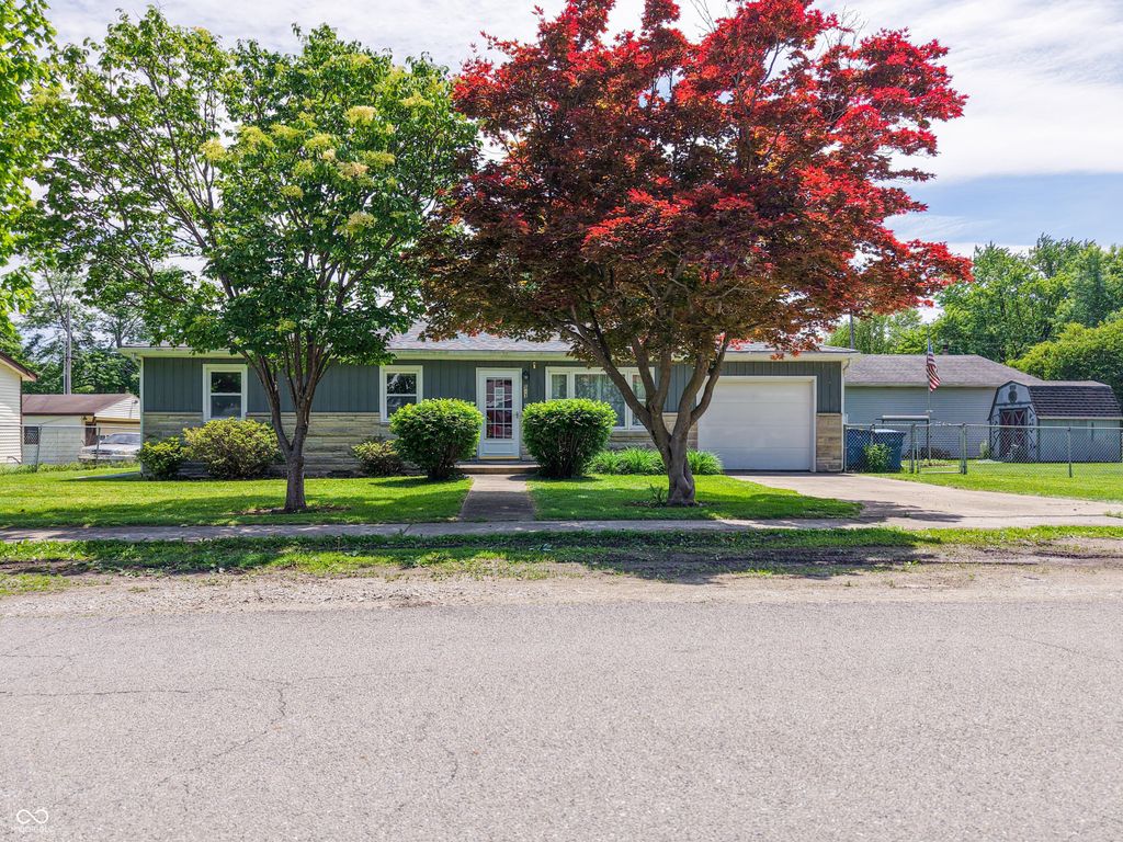 513 E Howard Avenue, Arcadia, IN 46030