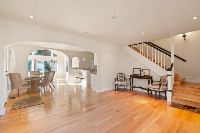 285 Beach Street, Ashland, OR 97520