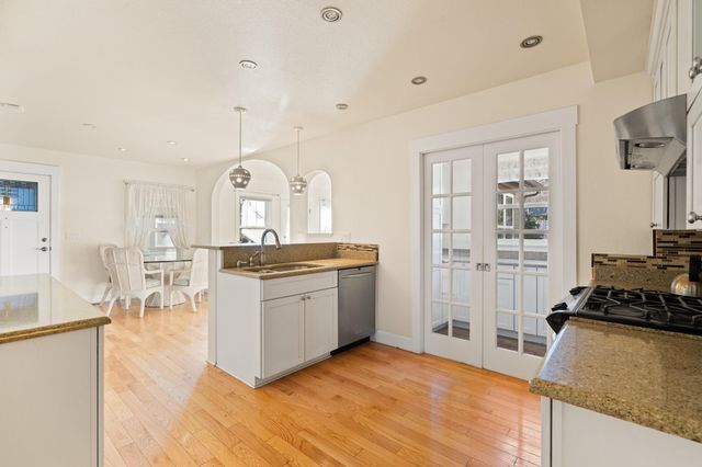 285 Beach Street, Ashland, OR 97520