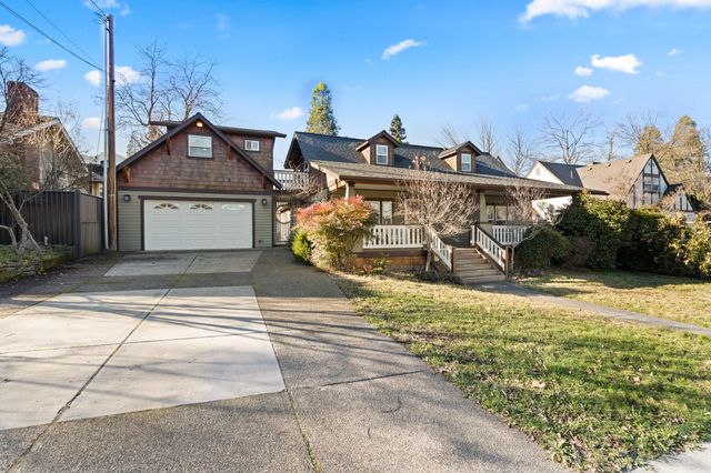 285 Beach Street, Ashland, OR 97520