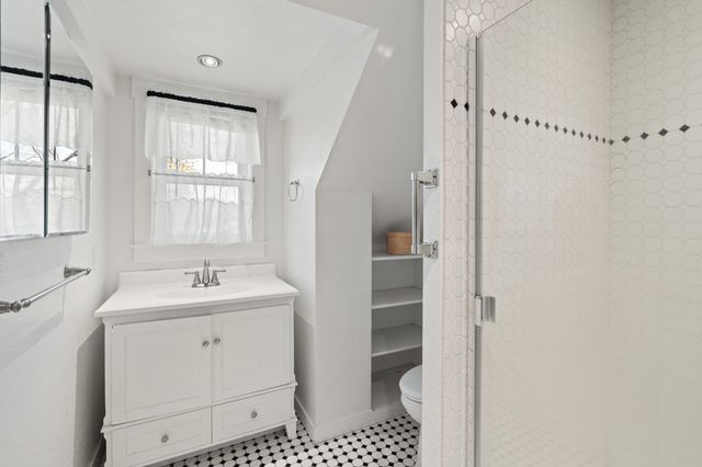 285 Beach Street, Ashland, OR 97520