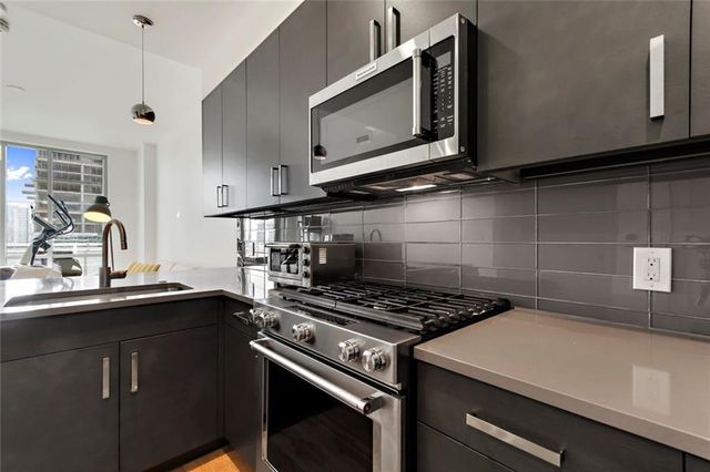 222 West Ave 2111, Austin, TX 78701