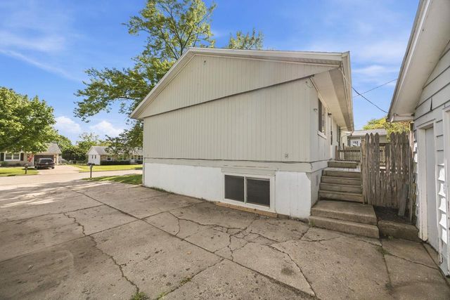 1961 Fairview Drive, Beloit, WI 53511