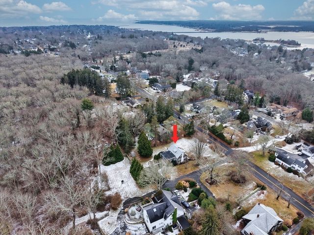 197 Rockland St, Dartmouth, MA 02748